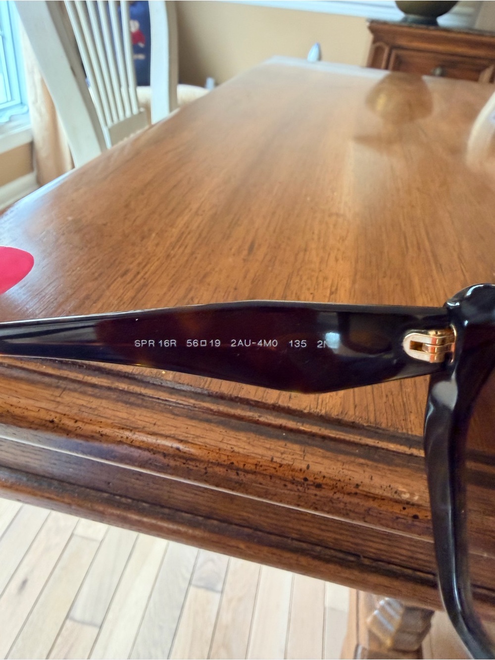 PRADA Classic Oversized Brown Tortoiseshell Women's Sunglasses
LIKE NEW - Picture 4 of 6